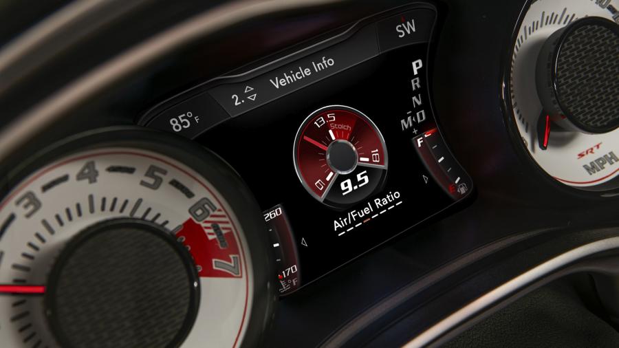 Панель приборов Dodge Challenger SRT Demon 2017 года  (фото 152 из 181)